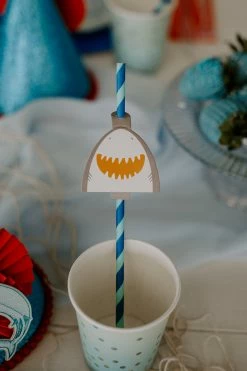 Favor Lane Ahoy Paper Straws With Shark Heads