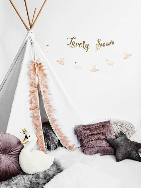 PartyDeco Feather Garland - Blush Beige Paper Garlands + Buntings 6 PartyDeco Feather Garland - Blush Beige Paper Garlands + Buntings