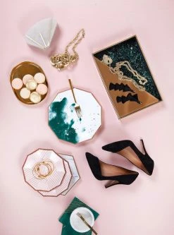 Harlow + Grey Manhattan - Emerald Green Watercolor Large Paper Plates