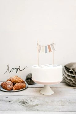 Favor Lane Elegant Bliss Bunting Cake Topper