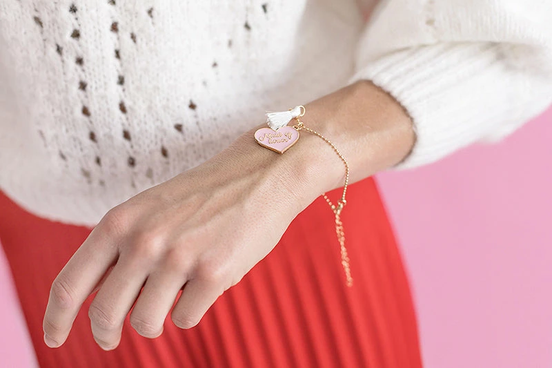 PartyDeco Will You Be My Maid Of Honor? Card With Keepsake Bracelet Bridal Shower/Hens Party 5 PartyDeco Will You Be My Maid Of Honor? Card With Keepsake Bracelet Bridal Shower/Hens Party