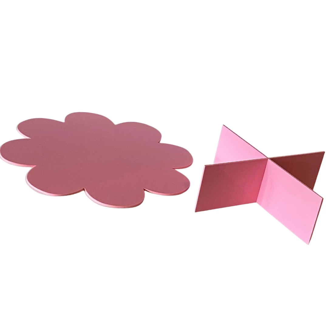 BarleyBoy Cake Stands Daisy Acrylic Cake Stand - Pastel Pink 5 BarleyBoy Cake Stands Daisy Acrylic Cake Stand - Pastel Pink