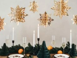 PartyDeco Backdrops Hanging 3D Gold Snowflakes - 6 Pk