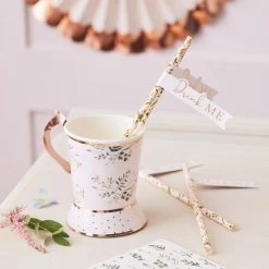 Ginger Ray Paper Straws + Flags - Floral Tea Party